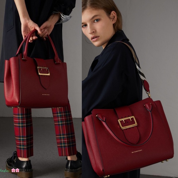 Authentic Burberry bag - Picture 1 of 14